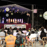 carlos e lavadeiras no palco - Coral das Lavadeiras