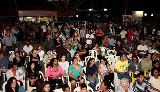 E A PROCISSÃO PASSOU…